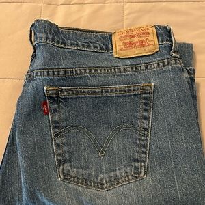 Women’s blue jeans, 16 medium